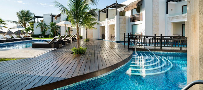 Azul Beach Accommodations - Honeymoon Swim Up Suites