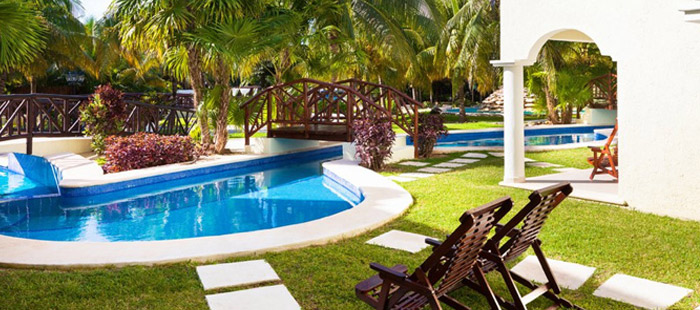 El Dorado Royale Accommodations - Luxury Swim Up Jacuzzi Jr. Suite