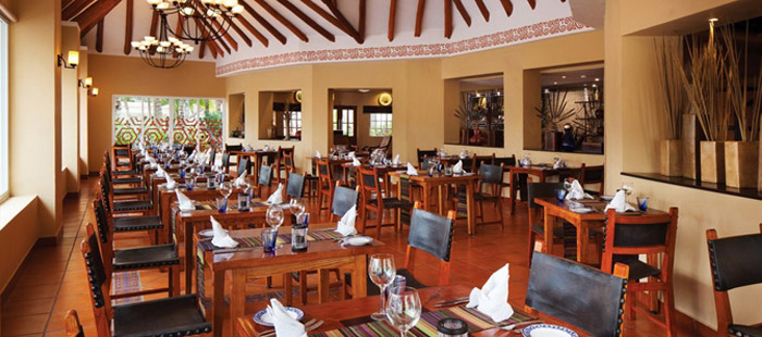 El Dorado Seaside Suites Dining - La Carreta